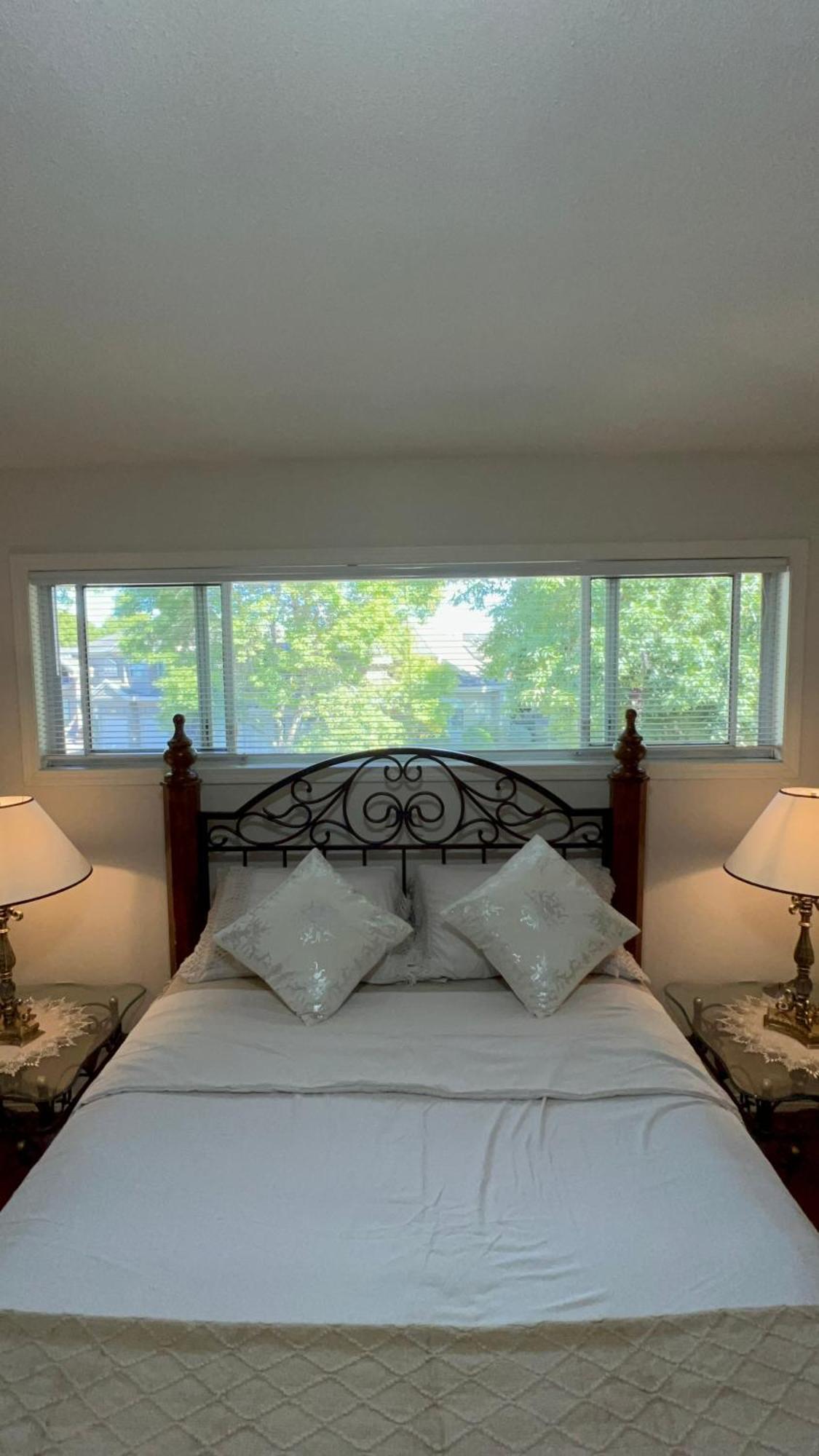 Terra Nova - Private Property Richmond Bagian luar foto